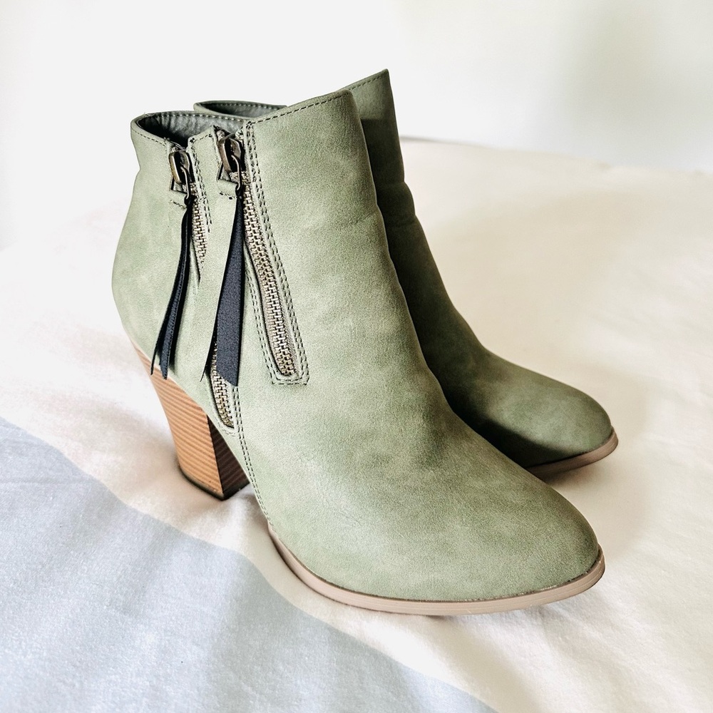 Journee Collection Sage Ankle Booties